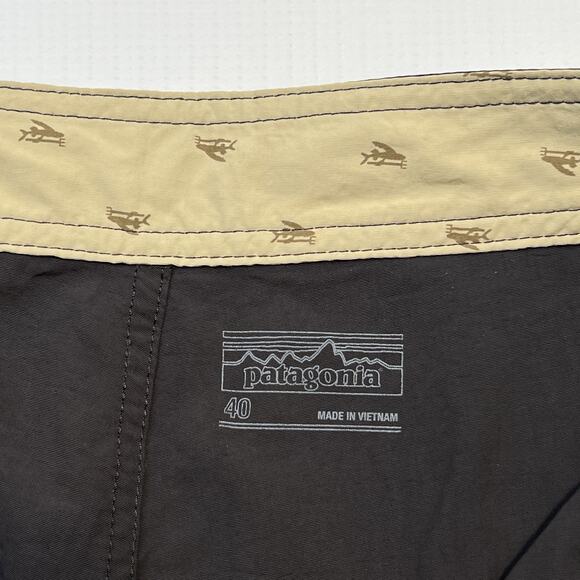 Patagonia Mens Wavefarer Board Shorts Size 40 Gray Blue Nylon Style 86622 - Picture 8 of 12